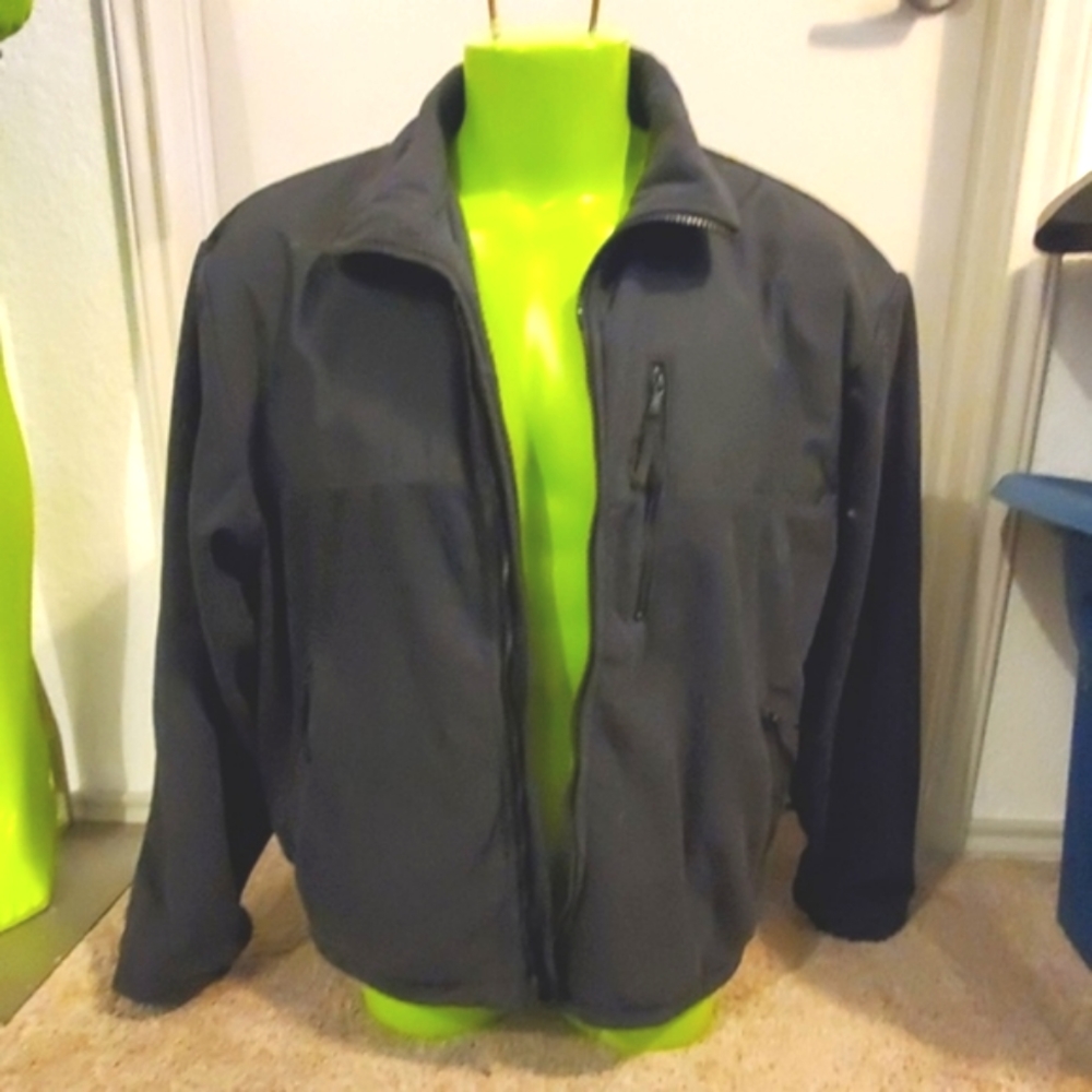 Blauer mens black jacket. Size Large